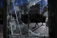 仏「黄色いベスト」、24日にパリでデモ　政権は暴動防止を言明 
