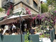 マスク姿は「ワクチン未接種」だと疑われる？　ニューヨークの今