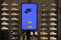米ナイキに集団訴訟、消費者が関税還付の還元求める