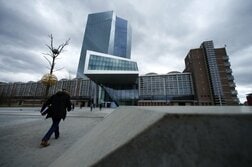 ＥＣＢ、「逆境シナリオ」でも忍耐強くある必要＝マルタ中銀総裁