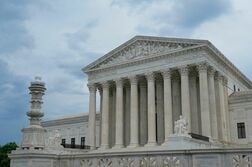 トランプ政権の有権者確認システム再開、米最高裁が判断