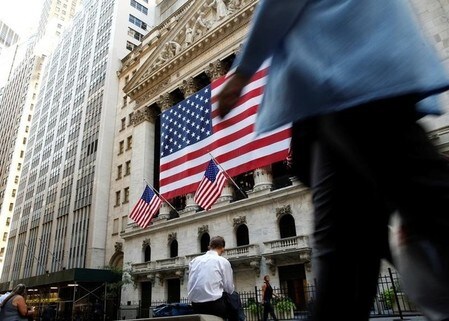 　９月１５日、米国株式市場は上昇、ダウ平均株価は１７７ドル値上がりした。前日年初来高値をつけたアップルに引き続き買いが入り、４日間の伸びが２０１４年以降で最高となった。ＮＹ証取（２０１６年　ロイター／Brendan McDermid）