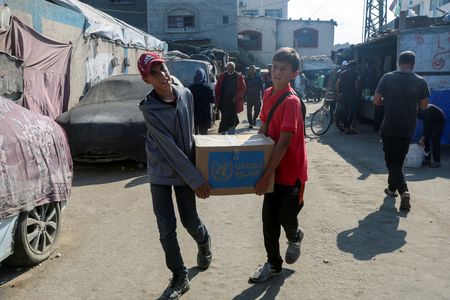 イスラエルは１１日、パレスチナ自治区ガザの人道状況改善に向けた米国の要求について大半を満たしたが、まだいくつかの項目について協議中だと明らかにした。写真は１１月４日、ガザで撮影（２０２４年　ロイター/Ramadan Abed）