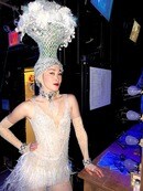 アジア系出演者の少ないブロードウェイで、Funny Girlのダンサーに岩井麻純が出演中