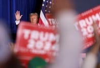 トランプ｢再選なら侵略阻止へメキシコ国境に軍派遣｣　共和党指名争い初戦の舞台アイオワで演説
