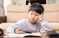 学習時間より成績に影響... コロナ禍で「勉強のやり方」が分からない子どもが7割に？