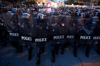 反政府デモに緊急事態宣言で、追い詰められたタイ政府