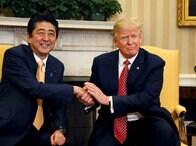 トランプ「日本の安全保障にコミット」　首脳会談は強硬姿勢封印