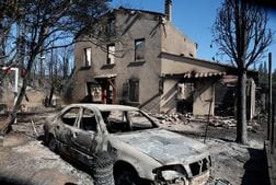 仏南部の山火事で1万人余りが避難、ＥＵが航空機や消防士派遣