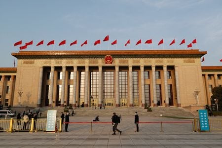 中国の国会に相当する全国人民代表大会（全人代）は１０日、国務院（内閣）機構改革案を承認した。写真は３月１０日、北京で撮影（２０２３年　代表撮影）