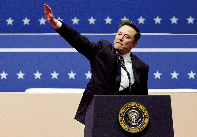 何かと物議を醸すマスクだが　MIKE SEGAR-REUTERS