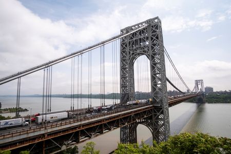 米供給管理協会（ＩＳＭ）が５日発表した５月の非製造業総合指数は５０．３と、４月の５１．９から鈍化した。米ニュージャージー州で２０２２年５月撮影（２０２３年　ロイター/Eduardo Munoz）