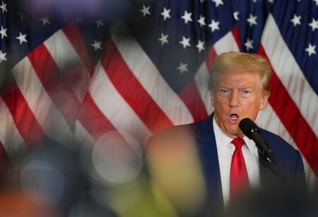 米情報機関の高官は、ロシア国営テレビＲＴが、１１月の米大統領選で民主党候補のハリス副大統領ではなく、共和党候補のトランプ前大統領を支持するよう米有権者に働きかけていると明らかにした。６日、ニューヨークで撮影（２０２４年　ロイター/David Dee Delgado）