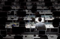 裁量労働制の見直しは「成長スイッチ」ではない...むしろ「賃金低下」まであり得る理由