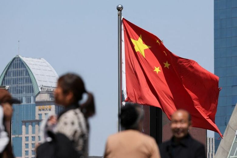写真は中国国旗。2025年4月、上海で撮影。REUTERS/Go Nakamura