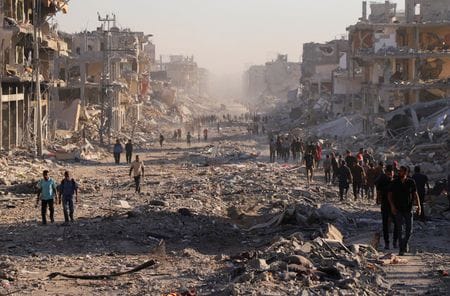 パレスチナ自治区ガザで３１日、イスラエル軍による新たな攻撃があり、パレスチナ保健当局によると３人が死亡した。写真は１０日、ガザ市で撮影（２０２５年　ロイター/Ebrahim Hajjaj）