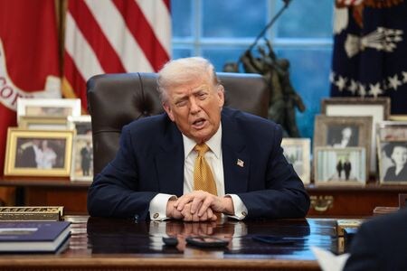 写真はトランプ大統領。1月14日、ワシントンで撮影。REUTERS/Evelyn Hockstein