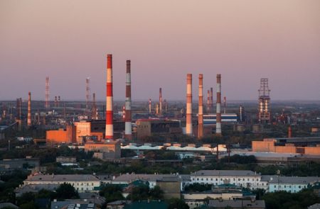 ロシア、オレンブルク州にあるORMETO-YUMZ機械製造工場で2025年8月28日撮影。　REUTERS　