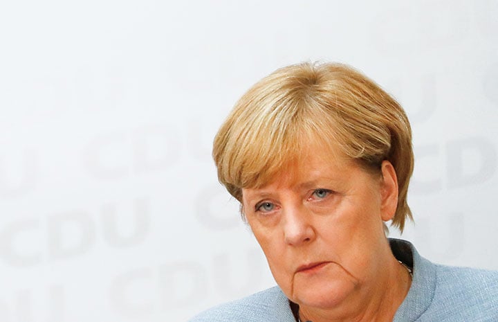 メルケル率いる与党の得票率は33％と過去最低レベル　Kai Phaffenbach-REUTERS
