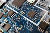 ＥＵ、域内新興企業製の半導体調達促進へ　米アジア依存低減で