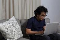 SNS炎上、アイドル熱愛発覚、ペットロス......生きがいを失う男たち