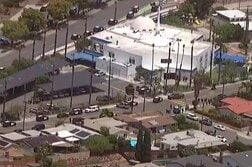 米サンディエゴのイスラム施設で銃撃事件、3人死亡　容疑者2人は自殺か