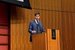ＦＲＢ議長候補の資産売却計画に疑問、民主党が指名公聴会控え