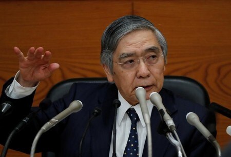 　６月２日、日銀の黒田総裁は、カナダ西部ウィスラーで開かれたＧ７財務相・中央銀行総裁会議後の記者会見で、米国の保護主義的な通商政策の動向を注視する考えを示した。写真は４月、都内で撮影（２０１８年　ロイター／Kim Kyung-Hoon）