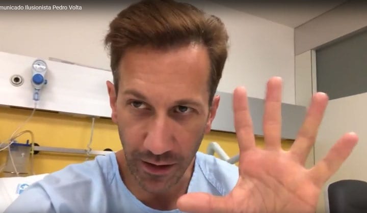 溺死寸前で助けられ、病院で事故を振り返る奇術師、ペドロ・ボルタ　Pedro Volta/YOUTUBE