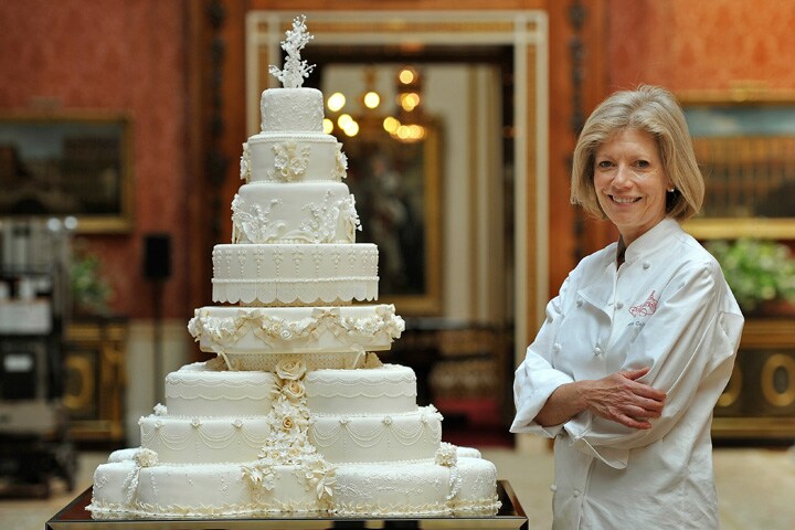 ウィリアム王子とキャサリン妃のウェディングケーキ　John Stillwell-REUTERS