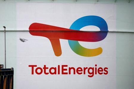 イラク政府と仏石油大手トタルエナジーズは１０日、同国の石油などエネルギー生産拡大に向けた総額２７０億ドルのプロジェクトに関する合意文書に署名した。写真は１月１６日、マルディックで撮影（２０２３年　ロイター/Benoit Tessier）