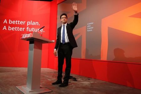 　４月２６日、英世論調査会社ＹｏｕＧｏｖによると、５月７日に総選挙を控え、野党労働党の支持率がキャメロン首相率いる与党保守党を１％ポイントリードしている。写真は労働党のミリバンド党首。（２０１５年　ロイター/Peter Nicholls）