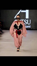 日本のプラスサイズモデルAi MomokaがNYファッション・ウィークに初登場!