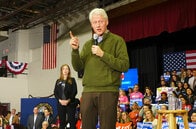 理想的な大統領に自分を投影している、ビル・クリントンの政治スリラー