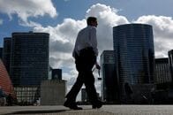 ユーロ圏総合ＰＭＩ、5月は18カ月ぶり低水準　四半期経済縮小も