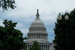 米上院、対イラン軍事行動停止求める決議案可決　共和党議員4人造反