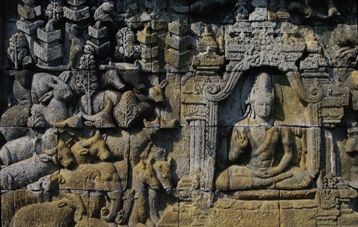 壁画に刻まれた仏陀 Photo Andrea Kirkby CC BY 2.0