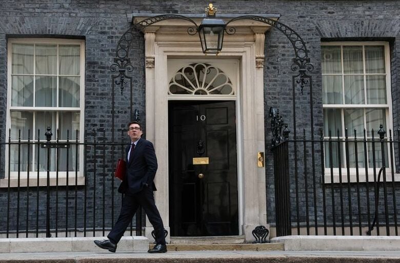 写真はバーナム英首相。9月9日、ロンドンで撮影。REUTERS/Toby Melville