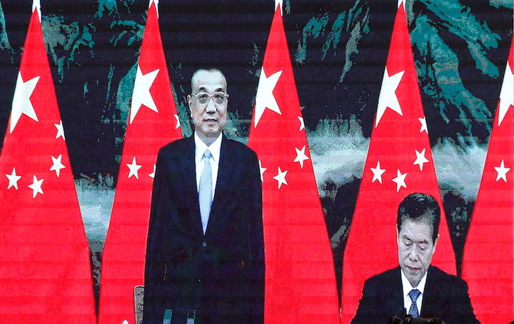 RCEP首脳会合で15カ国が協定に署名（11月15日、ベトナムのハノイ）　Kham-REUTERS