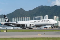 NZ航空、搭乗前の旅客に体重測定を要請　「プライバシーの侵害」と物議