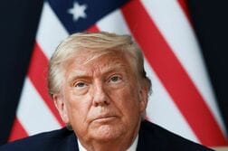 トランプ氏、ロシア・ウクライナ首脳と「良好な協議」　制裁は明言せず