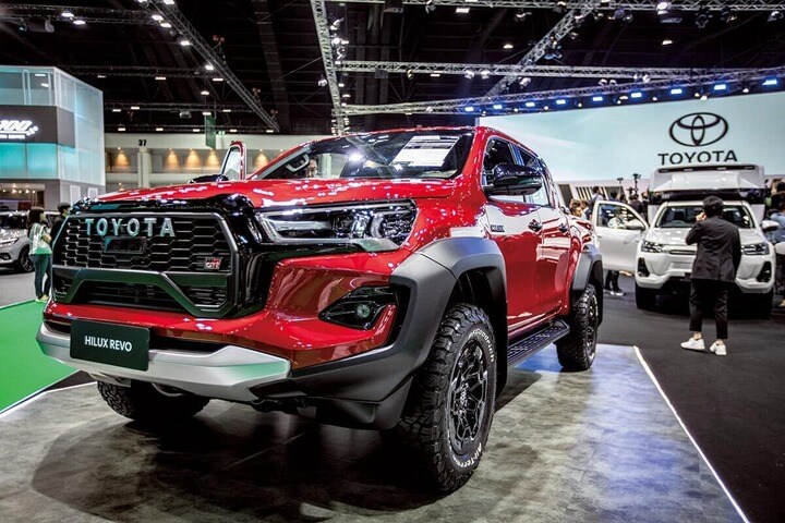 バンコクの国際モーターショーで展示されたトヨタ車