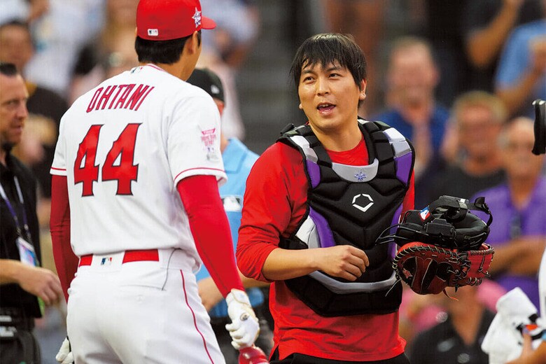 21年オールスター戦のホームラン競争で大谷の捕手役を務めた水原　MARK J. REBILASｰUSA TODAY SPORTｰREUTERS