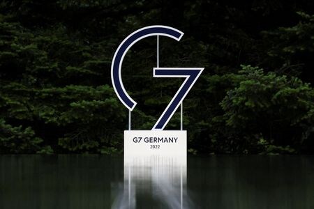 　１０月１２日、主要７カ国（Ｇ７）財務相・中央銀行総裁は声明を出し、金融市場のボラティリティー（変動率）の高まりを踏まえ、「引き続き世界の市場を注視する」と表明した。ドイツのエルマウ城で６月２７日、代表撮影（２０２２年　ロイター）