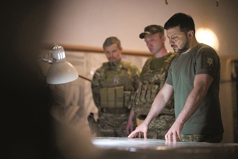 ゼレンスキー（右）もアムネスティに怒り爆発　UKRAINIAN PRESIDENTIAL PRESS SERVICEｰ HANDOUTｰREUTERS