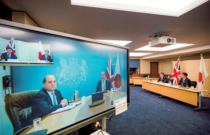 2月にオンラインで行われた日英の2プラス2会合　Franck Robichon-Pool-REUTERS