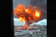【動画】ロシアの都市中心部で起きた「巨大爆発」の瞬間を撮影...ドローン攻撃が続くなか、周辺では情勢が不安定に