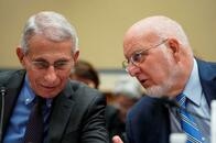 米CDC所長「新型コロナウイルス感染、今週ピーク迎える可能性」