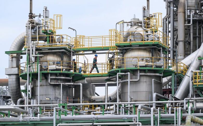 ドイツのシュベートにあるPCK製油所。5月11日、代表撮影。REUTERS