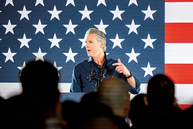 トランプ批判を展開し、民主党の大統領候補と目されるニューサム　BRANDON BELL/GETTY IMAGES